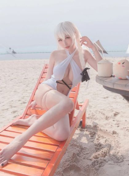 美女露出让男生揉的电影_4K免费观看