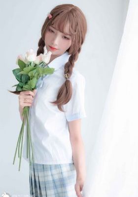 欧美蕾丝吊袜床上视频_超清手机免费观看完整