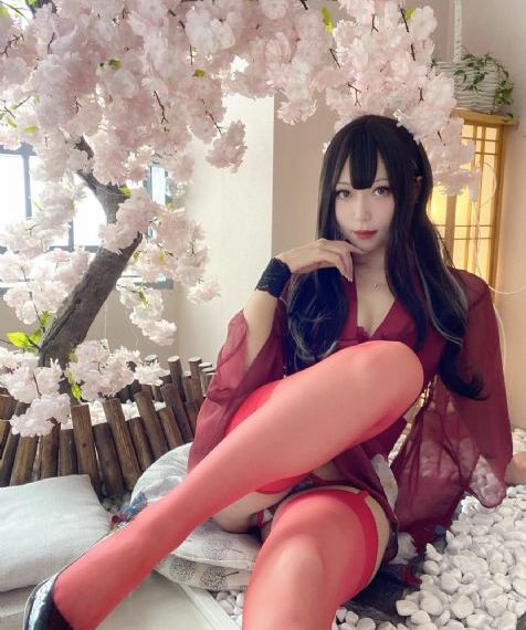 黑白欧美涂鸦潮图_720全集在线观看